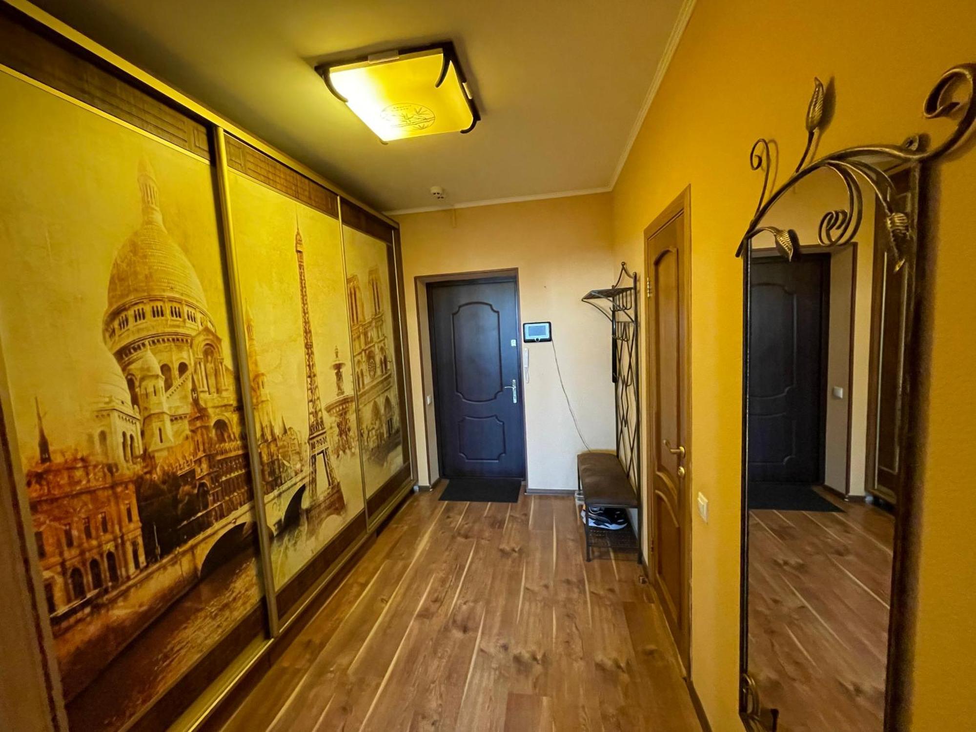 Apartment Voskresenska 18 , Парковые Озера Kyiv Room photo