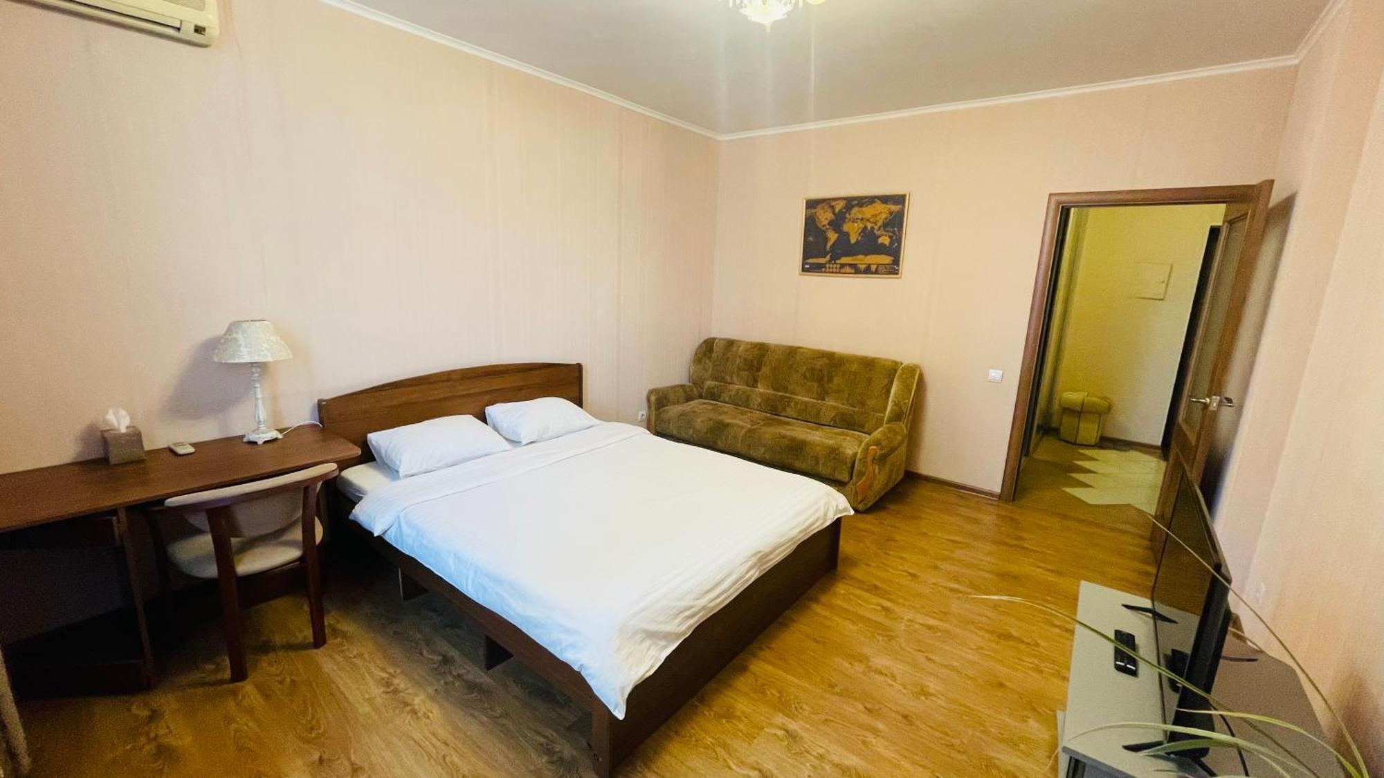 Apartment Voskresenska 18 , Парковые Озера Kyiv Room photo